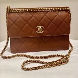 CHANEL Brown Chocolate Caviar Leather Crossbody w/ Gold Chain. Medium flap bag.